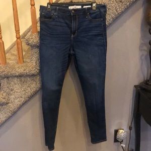 Hollister High Rise Super Skinny 13R